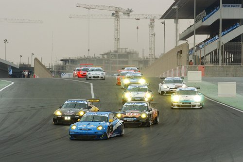 24H Dubai: Podia voor Jan Lammers/Bleekemolens en Delahaye Renault